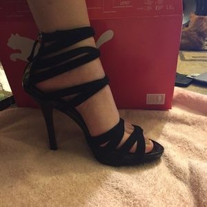 Steve Madden black strappy heels